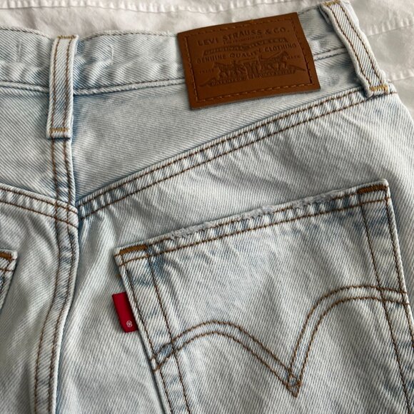 Levi's Ribcage Straight Jeans 26W - Picture 4 of 8